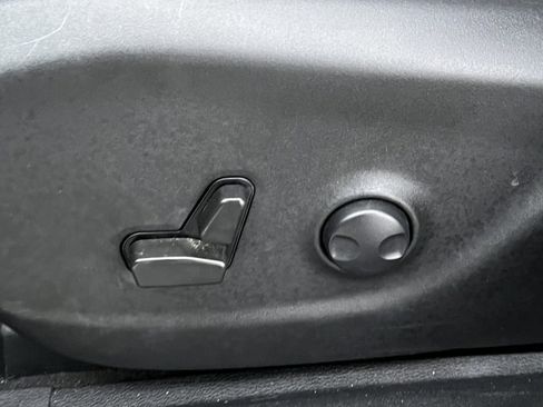 Used 2022 Jeep Cherokee Trailhawk w/ Comfort/Convenience Group image 11