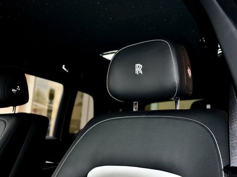Certified 2023 Rolls-Royce Cullinan w/ Technology Package AWD/4WD image 10