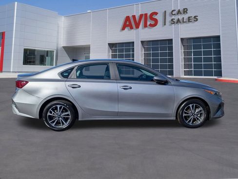 Used 2024 Kia Forte LXS image 5