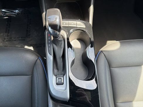 Used 2025 Buick Envista Sport Touring FWD image 30