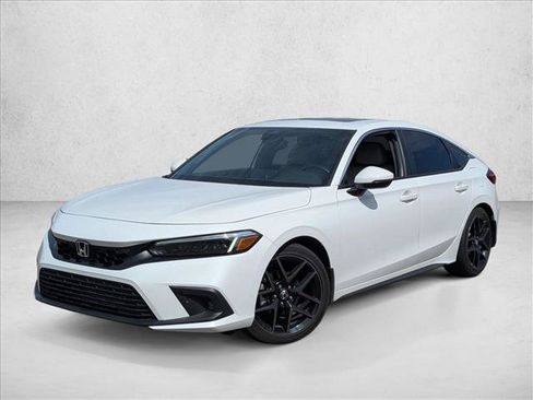 Used 2023 Honda Civic Sport Touring image 2