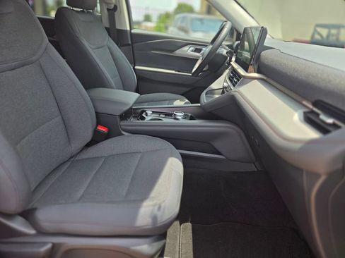 New 2026 Ford Explorer Active RWD image 17