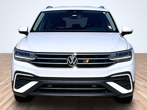 Used 2022 Volkswagen Tiguan SE AWD/4WD image 3