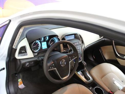 Used 2017 Buick Verano FWD image 14