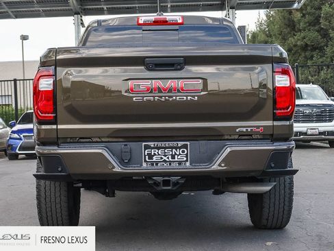 Used 2023 GMC Canyon AT4 w/ AT4 Premium Package AWD/4WD image 5
