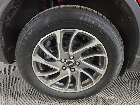 Used 2022 Lincoln Corsair AWD w/ Equipment Group 101A image 13