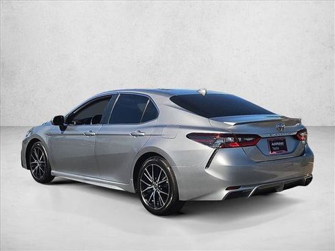 Used 2023 Toyota Camry SE FWD image 8