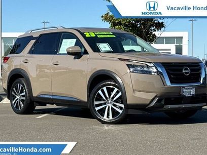 Used 2023 Nissan Pathfinder Platinum w/ Cargo Package