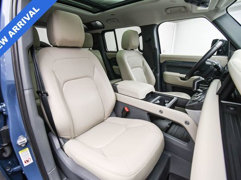 Used 2024 Land Rover Defender 110 S image 16