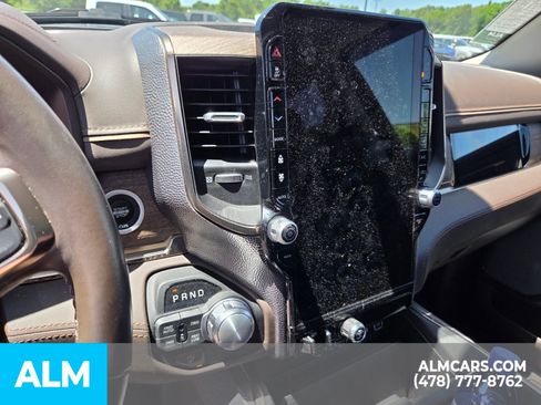 Used 2025 RAM 1500 Limited AWD/4WD image 11