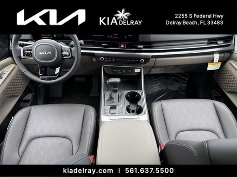 New 2026 Kia Carnival FWD image 10