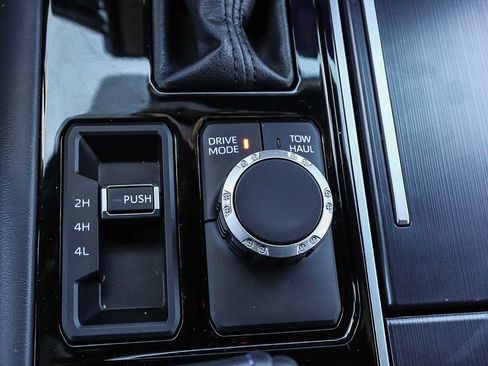 Used 2024 Toyota Tundra Platinum image 28