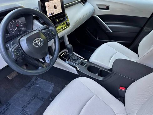 Certified 2024 Toyota Corolla Cross L AWD/4WD image 9