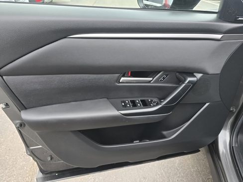 Used 2025 MAZDA CX-50 AWD 2.5 S w/ Premium Package image 17