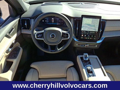 New 2026 Volvo XC90 B6 Ultra w/ Protection Package image 7
