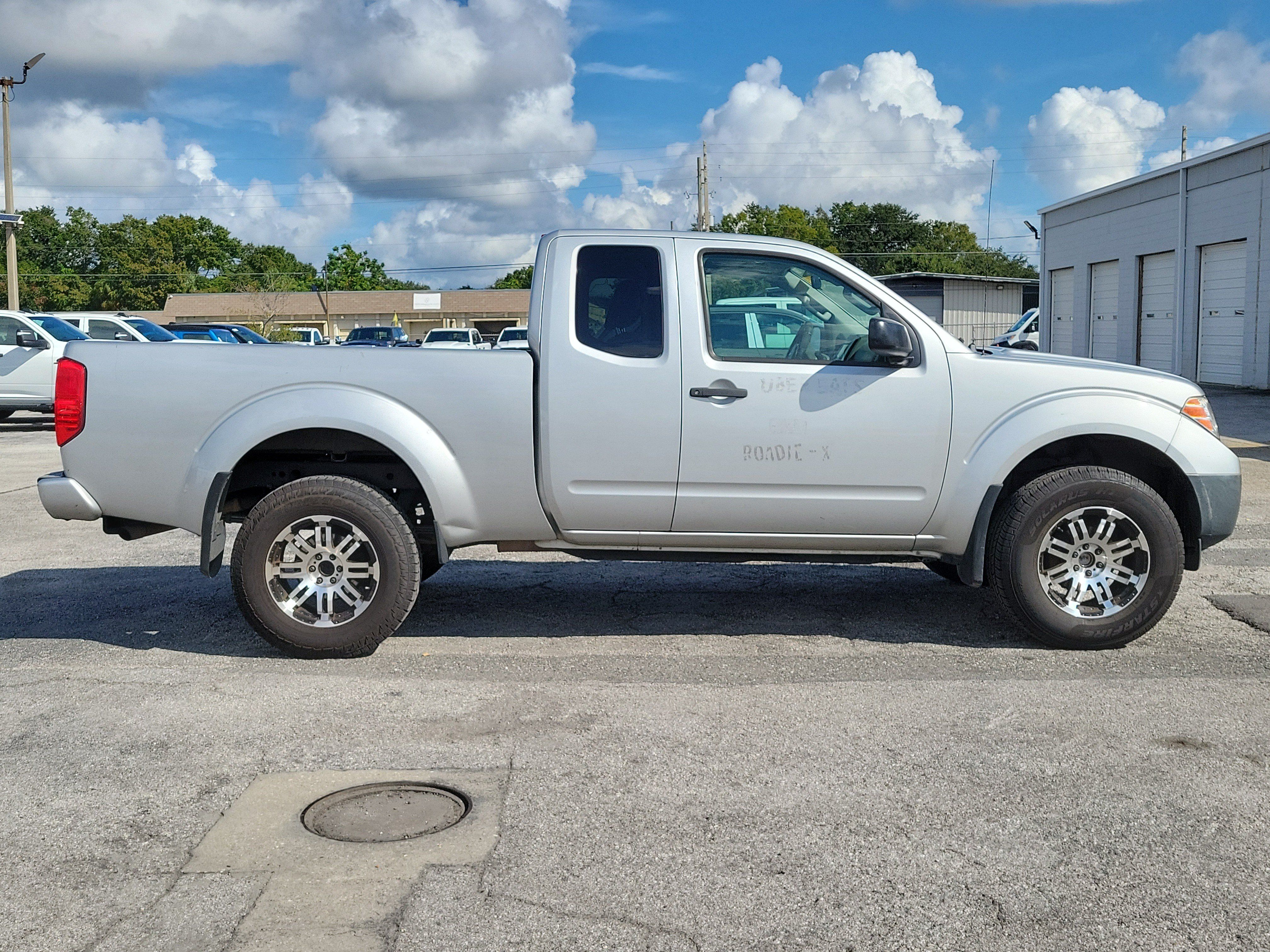Used 2017 Nissan Frontier S RWD image 8