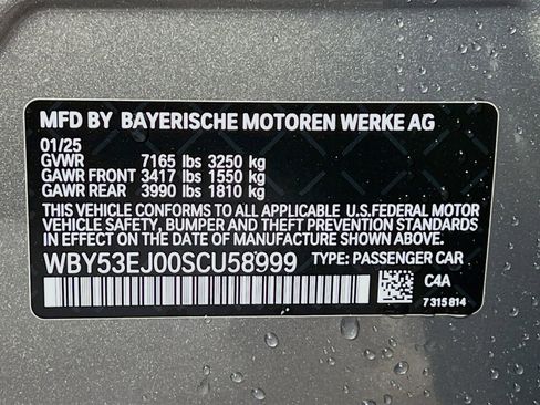 New 2025 BMW i7 xDrive60 image 36