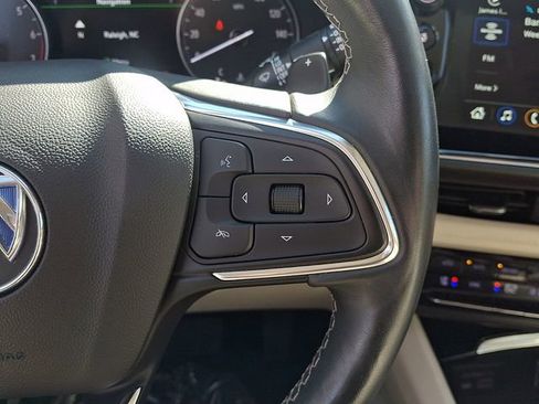 Used 2023 Buick Envision Avenir image 25