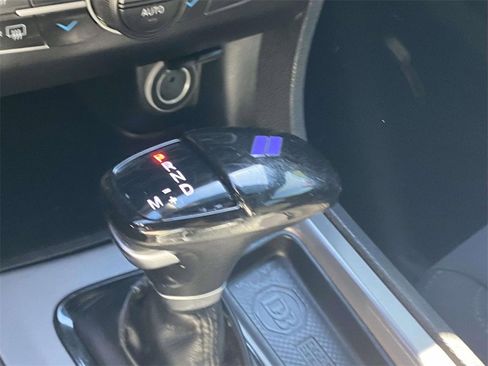 Used 2022 Dodge Charger R/T w/ Blacktop Package image 27