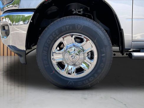 New 2026 RAM 2500 Tradesman AWD/4WD image 32