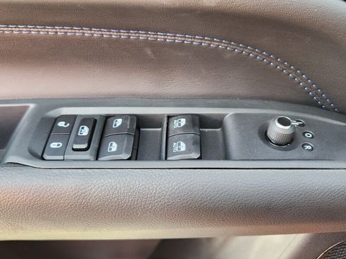 New 2026 Jeep Compass Latitude AWD/4WD image 17