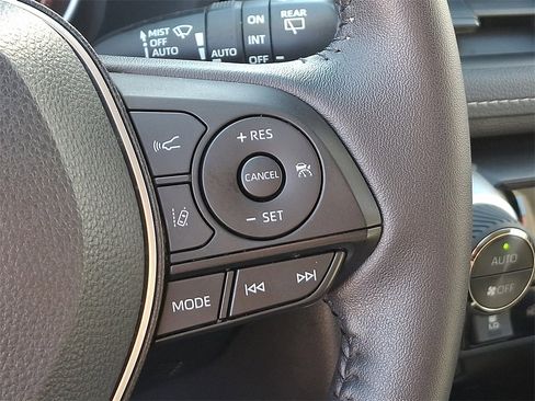 Used 2023 Toyota RAV4 XLE image 22