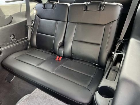 Certified 2023 Ford Explorer Limited w/ Equipment Group 301A image 15