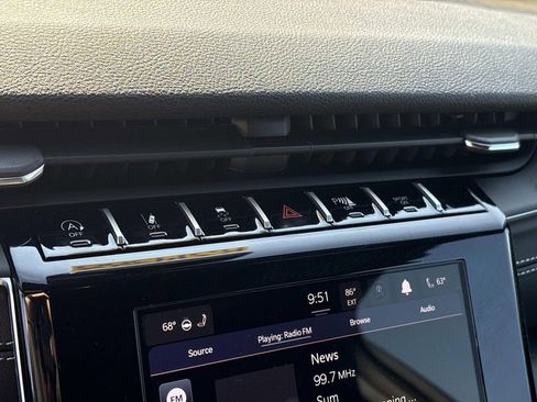 New 2025 Jeep Grand Cherokee L Altitude image 33