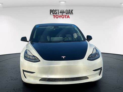 Used 2021 Tesla Model 3 Standard Range Plus image 2