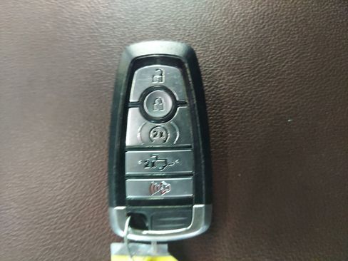 Used 2023 Ford F150 Lariat w/ Equipment Group 502A High AWD/4WD image 31