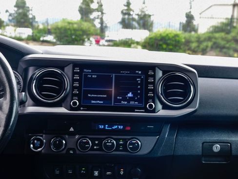 Certified 2022 Toyota Tacoma TRD Sport w/ Technology Package image 16