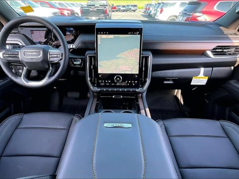 New 2026 GMC Yukon XL Denali AWD/4WD image 5