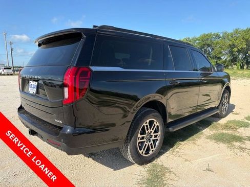 New 2026 Ford Expedition Max Active AWD/4WD image 4