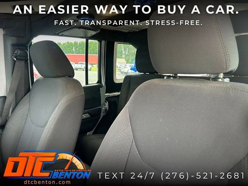 Used 2016 Jeep Wrangler Unlimited Sport w/ Quick Order Package 24S AWD/4WD image 9