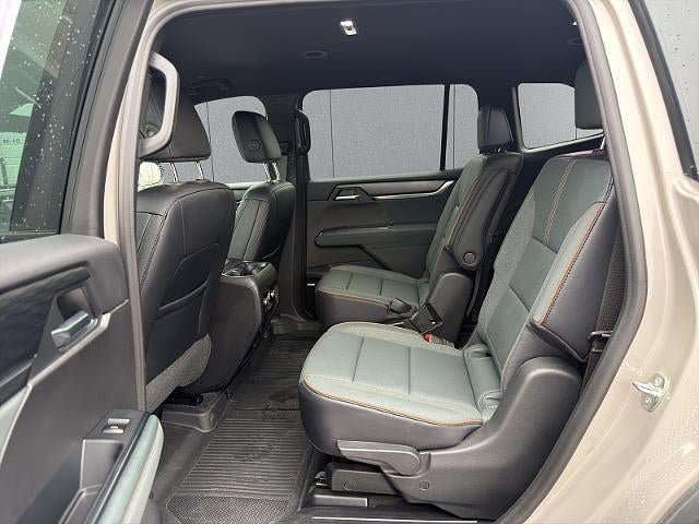 Used 2026 GMC Acadia AT4 AWD/4WD image 23