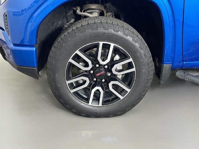 Used 2023 GMC Sierra 1500 AT4 w/ AT4 Premium Package AWD/4WD image 28
