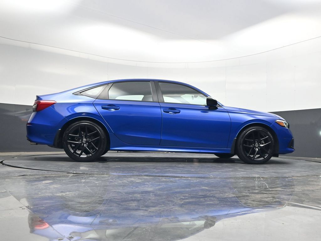 Used 2023 Honda Civic Sport image 32