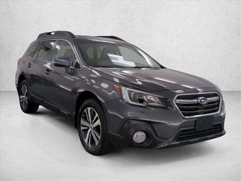 Used 2018 Subaru Outback 2.5i Limited w/ Popular Package #2 AWD/4WD image 3