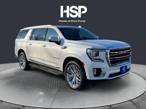 Used 2022 GMC Yukon XL SLT w/ SLT Premium Package image 7