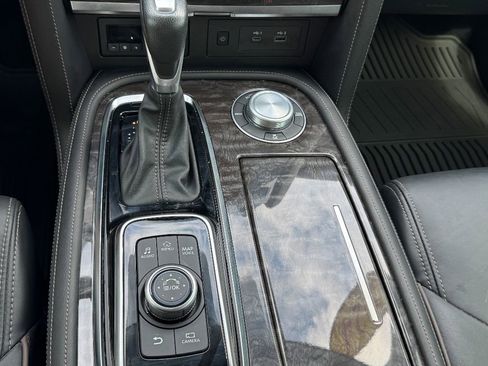 Used 2024 Nissan Armada Platinum w/ Captain's Chairs Package image 20