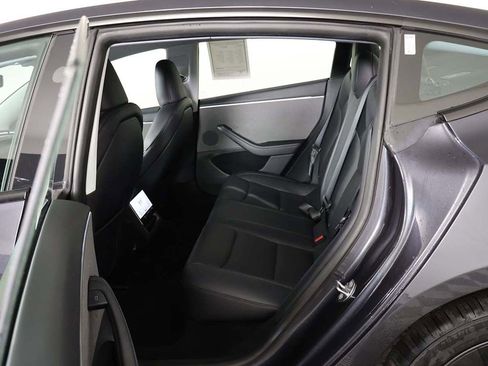 Used 2025 Tesla Model 3 Long Range RWD image 33