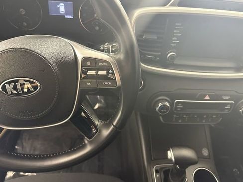 Used 2020 Kia Sorento S image 13