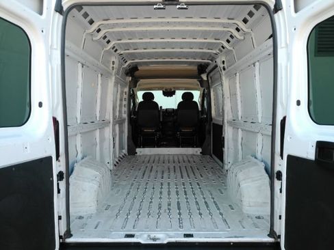 Used 2023 RAM ProMaster 2500 FWD image 10