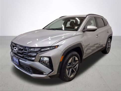 New 2025 Hyundai Tucson SEL image 2