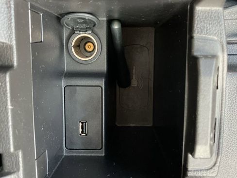 Used 2018 Ford Focus SE image 24