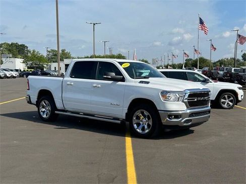 Certified 2020 RAM 1500 Big Horn AWD/4WD image 3