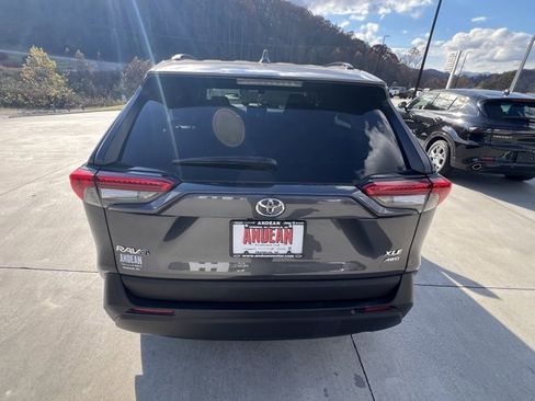 Used 2024 Toyota RAV4 XLE image 4