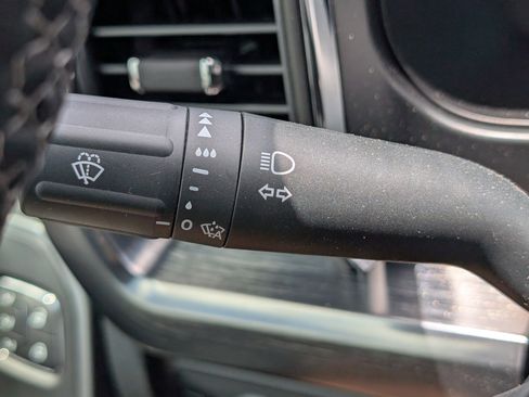 New 2025 Ford F250 Lariat w/ Lariat Ultimate Package image 28