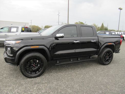 Used 2024 GMC Canyon Denali w/ LPO, Denali Black Edition image 4