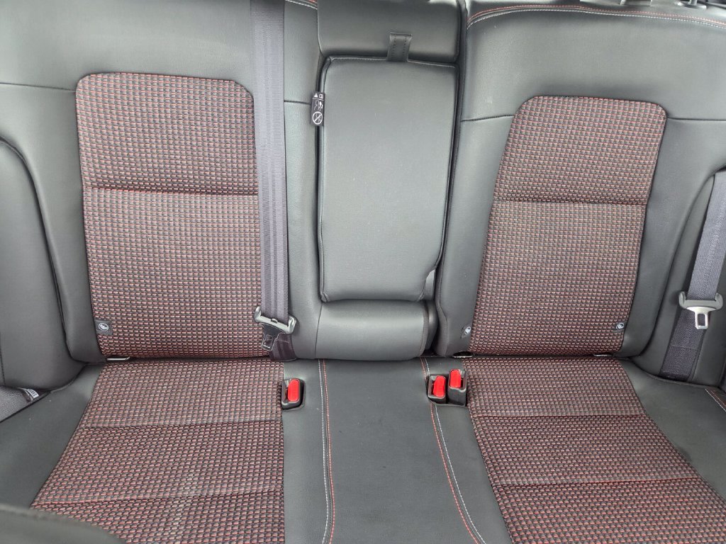 Used 2025 Nissan Kicks SR w/ Illumination Package AWD/4WD image 30